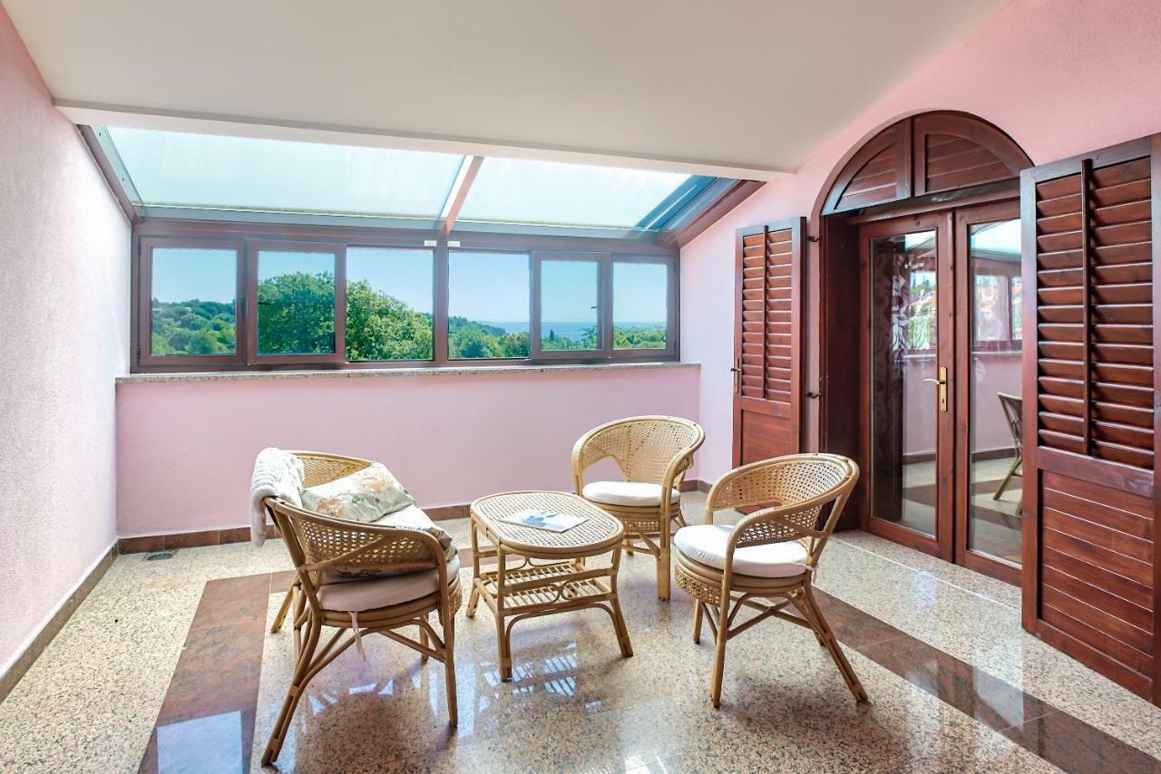Villa Valentina Premantura Exterior photo